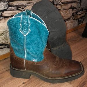 Justin Gypsy Mandra Boot Square Toe
